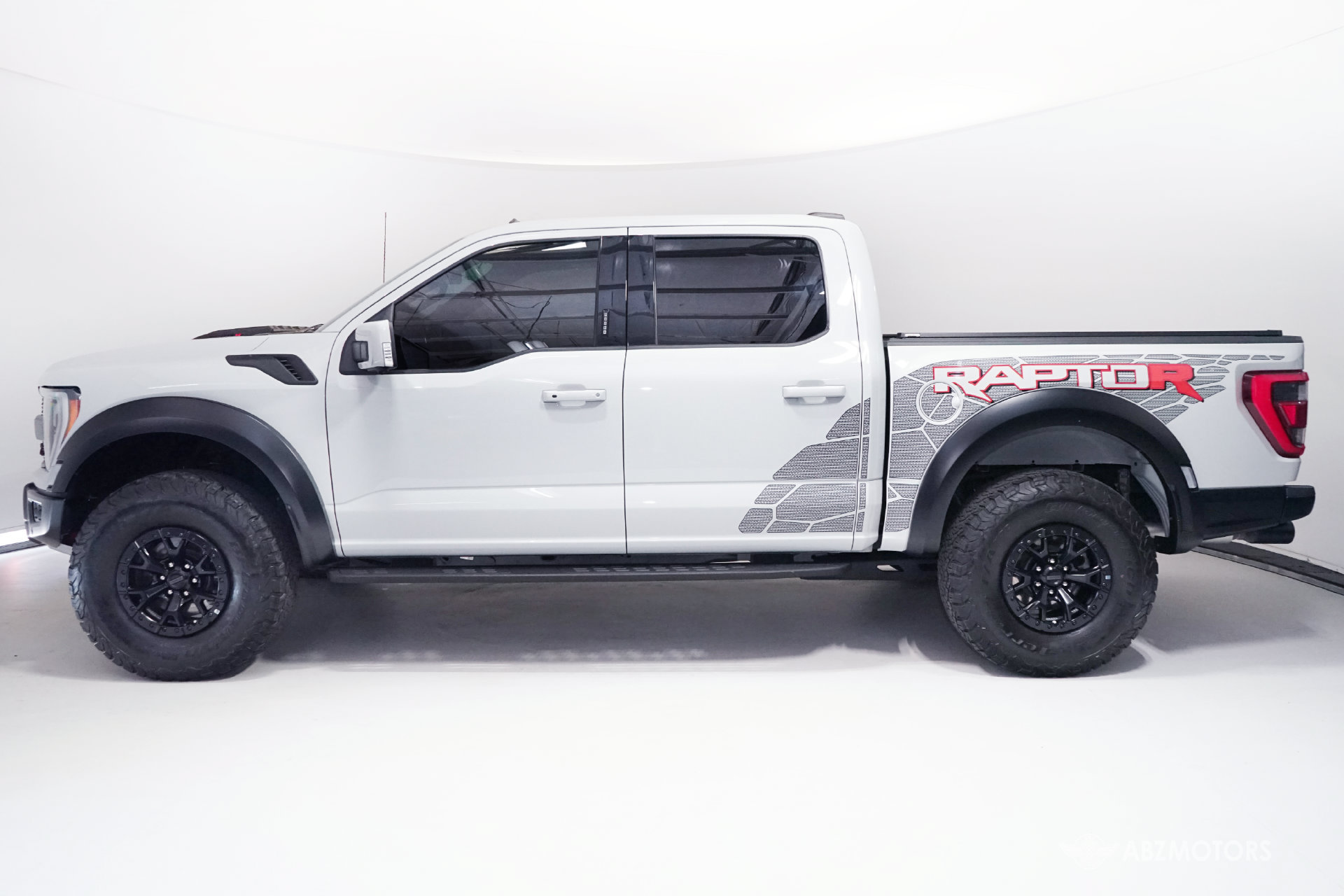 Used 2023 Ford F150 Raptor w/ Equipment Group 802A Raptor R AWD/4WD image 4