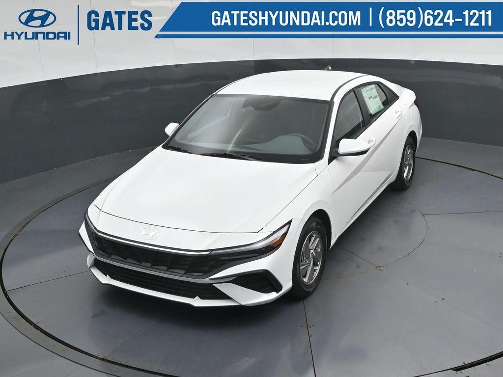 New 2026 Hyundai Elantra SE FWD image 45