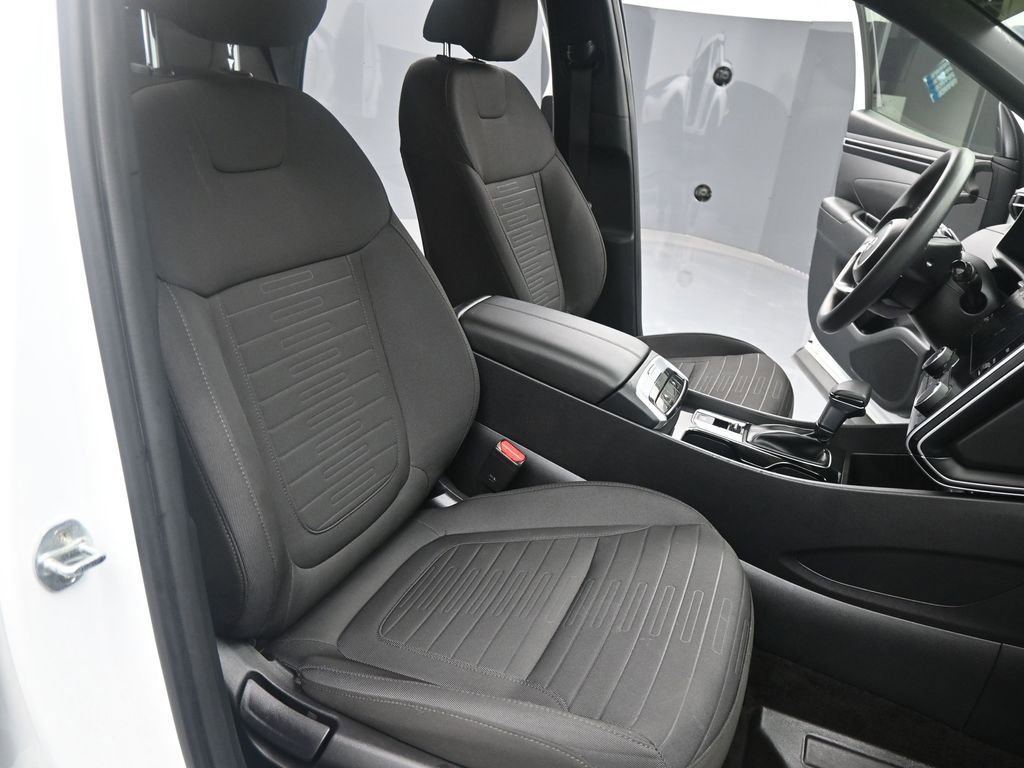 Used 2022 Hyundai Santa Cruz SEL image 2