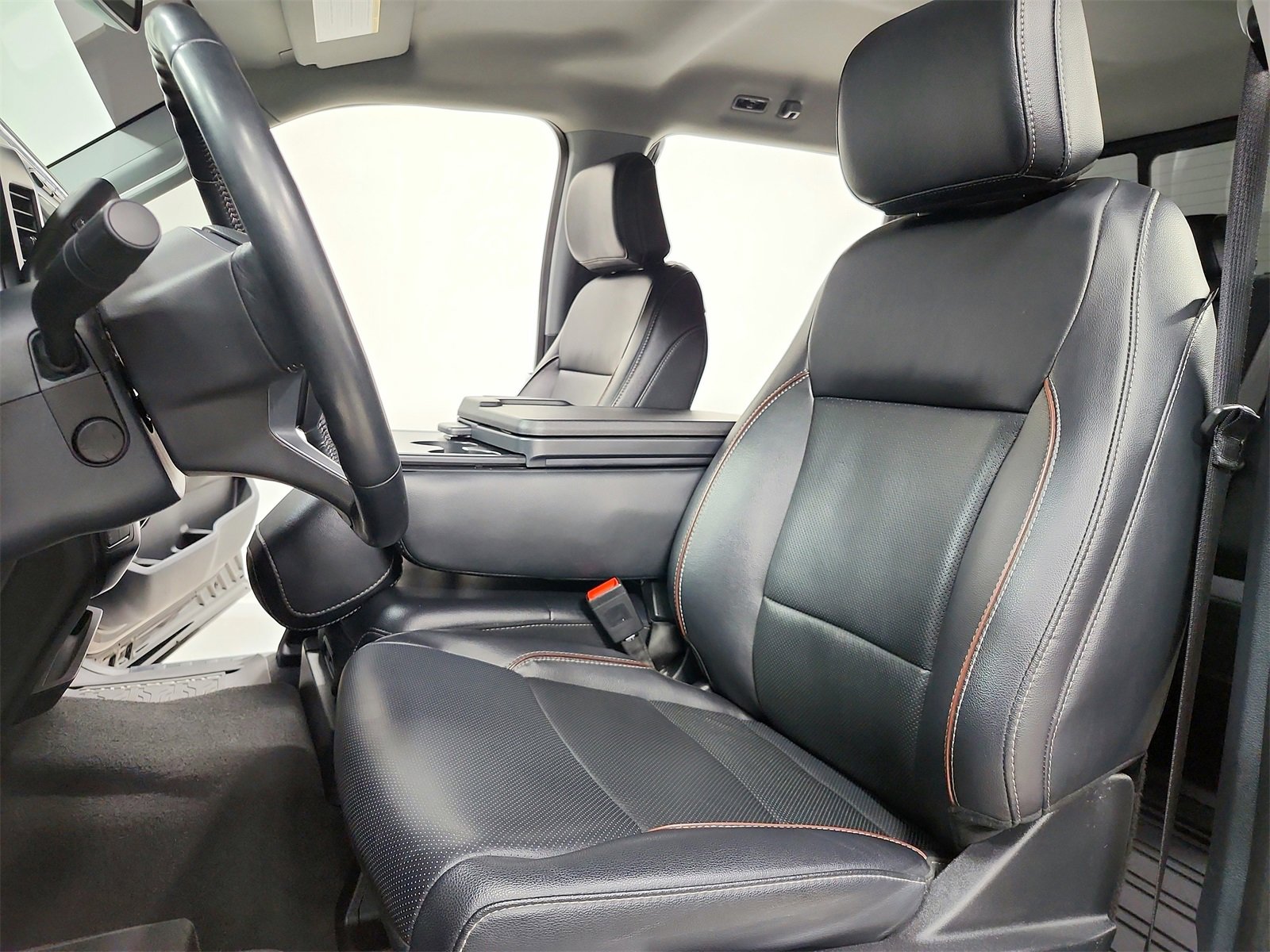 Used 2024 Ford F250 Lariat w/ Chrome Package image 19