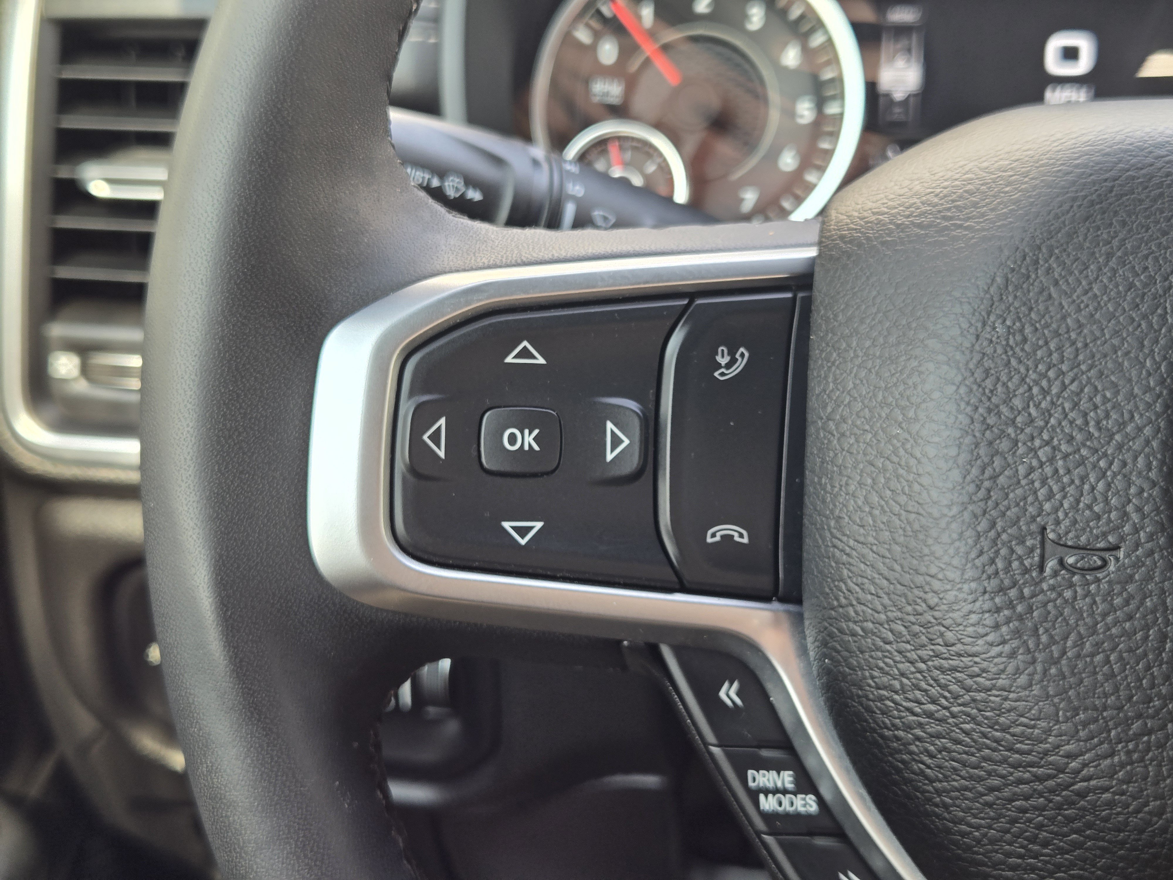 Used 2025 RAM 1500 Big Horn AWD/4WD image 27