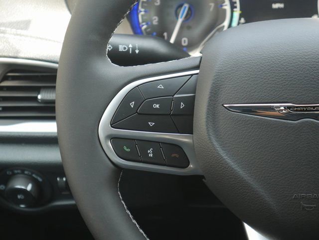 New 2026 Chrysler Pacifica Select FWD image 20
