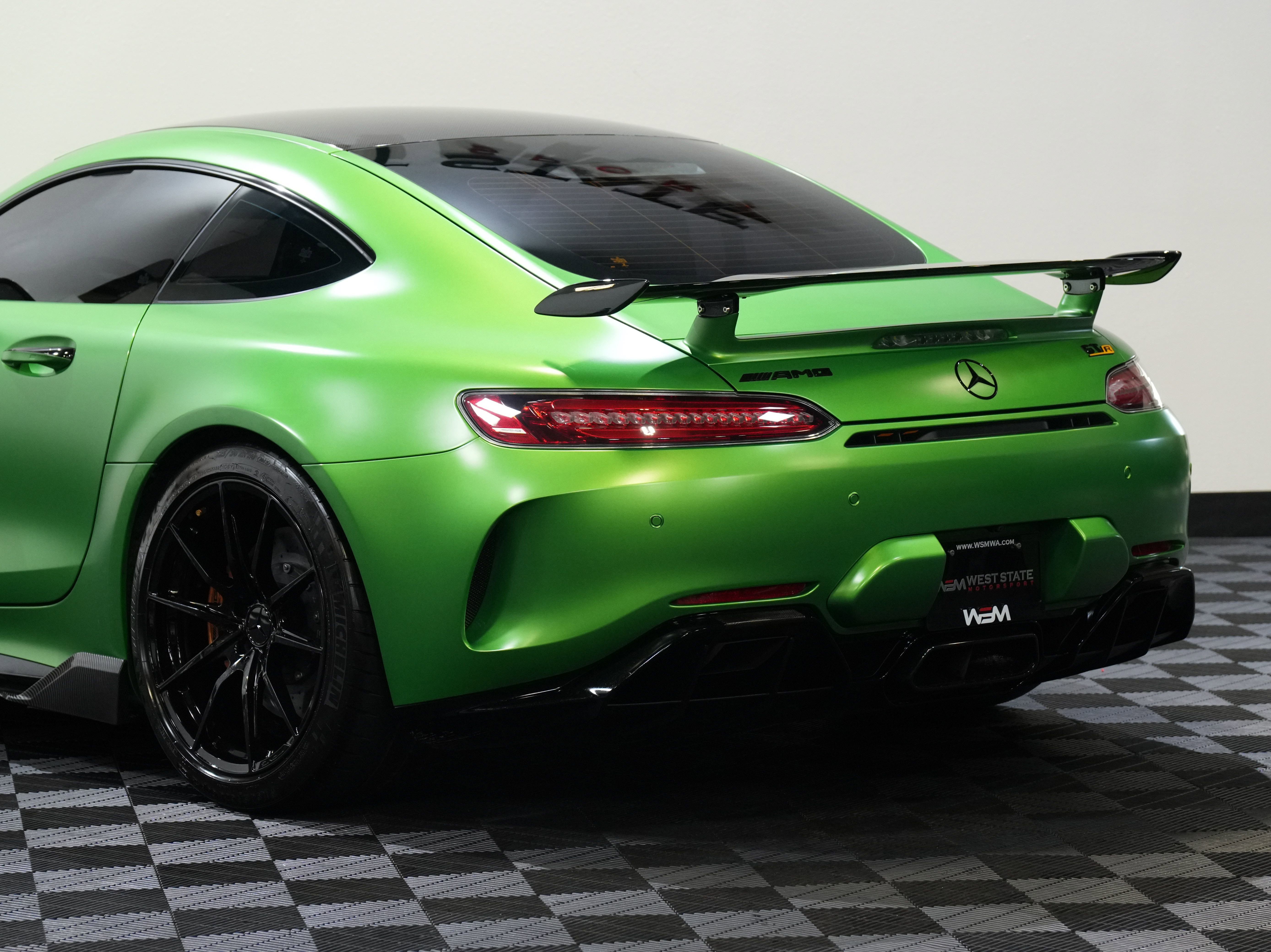 Used 2018 Mercedes-Benz AMG GT R image 16