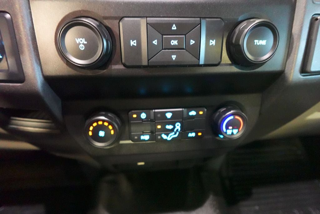 Used 2022 Ford F350 XL w/ Power Equipment Group AWD/4WD image 15