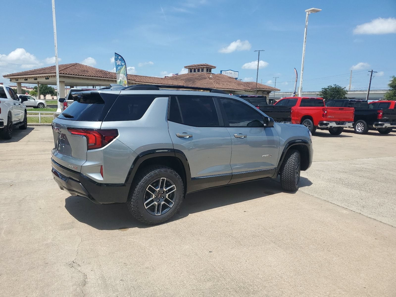 New 2026 GMC Terrain AT4 w/ Technology Package II AWD/4WD image 7