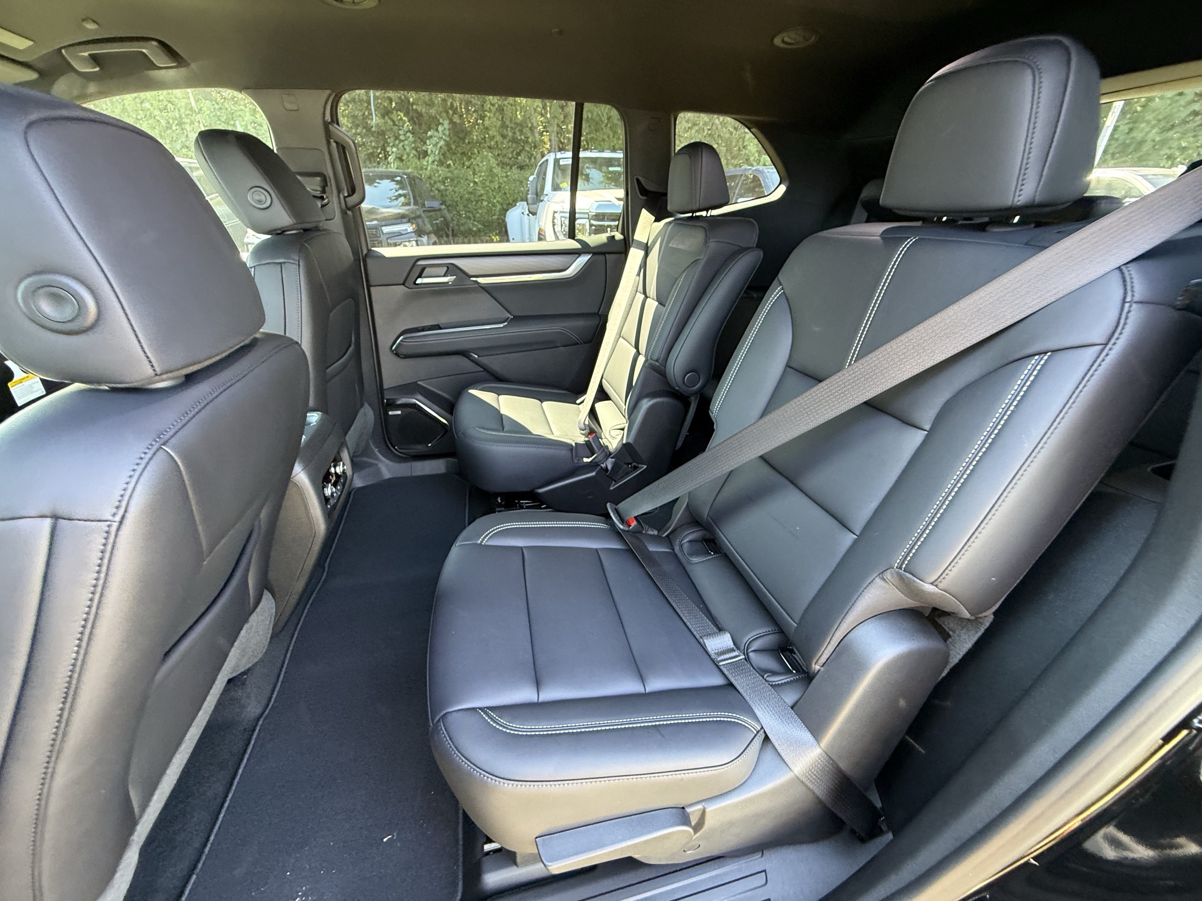 New 2026 GMC Acadia Elevation w/ Super Cruise Package FWD image 16