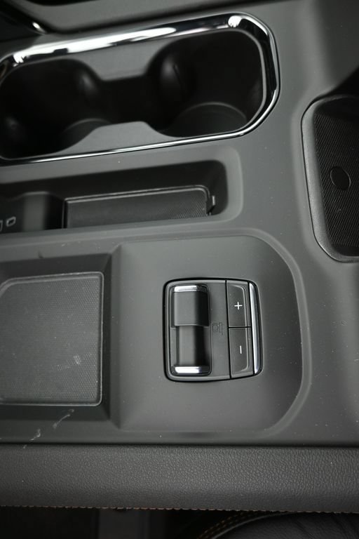 New 2026 GMC Sierra 2500 AT4 w/ AT4 Premium Plus Package AWD/4WD image 24