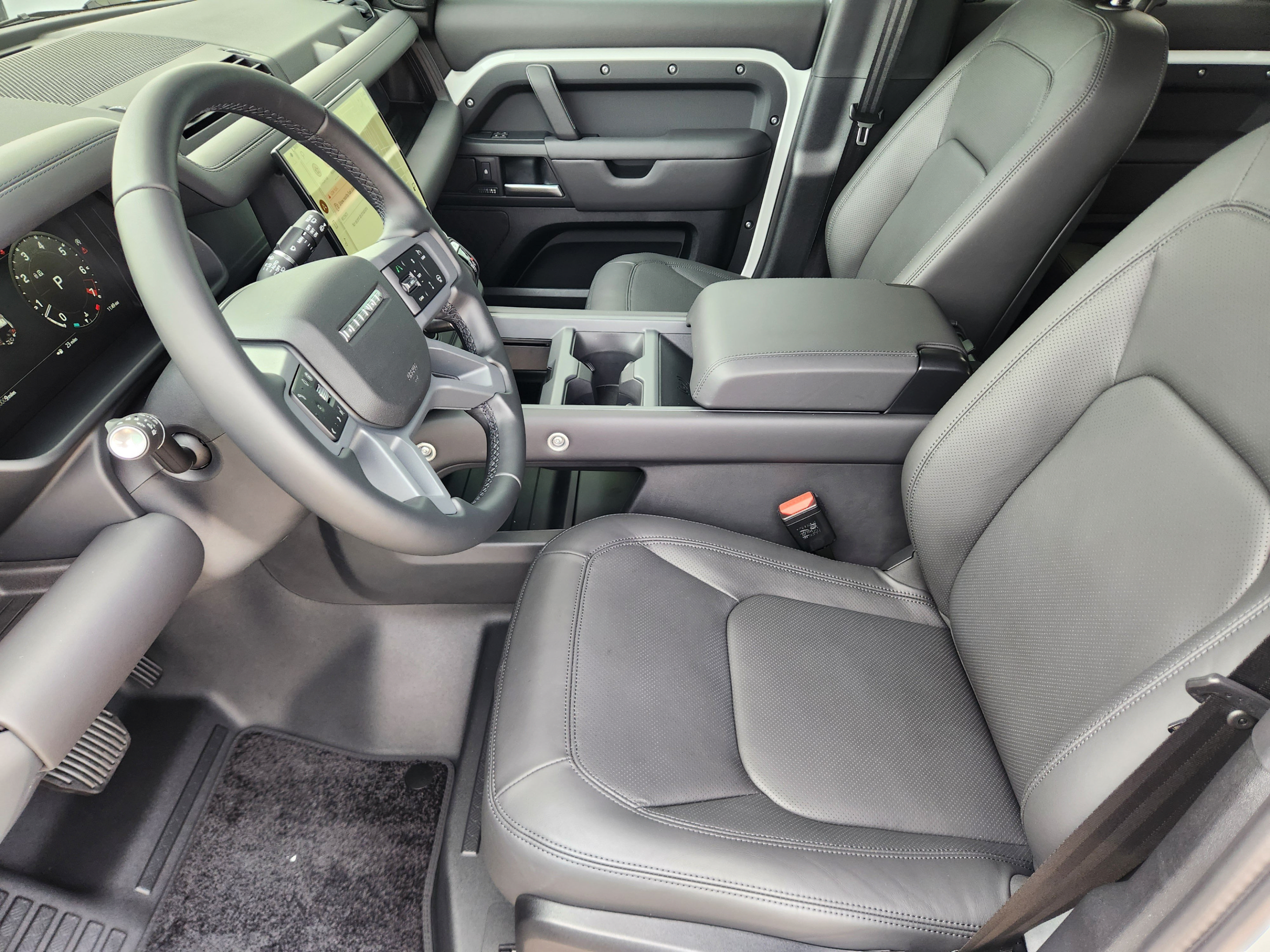 New 2026 Land Rover Defender 110 X-Dynamic SE AWD/4WD image 8