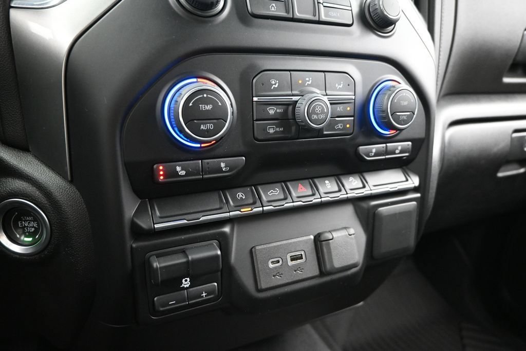 Used 2021 Chevrolet Silverado 1500 LT AWD/4WD image 11