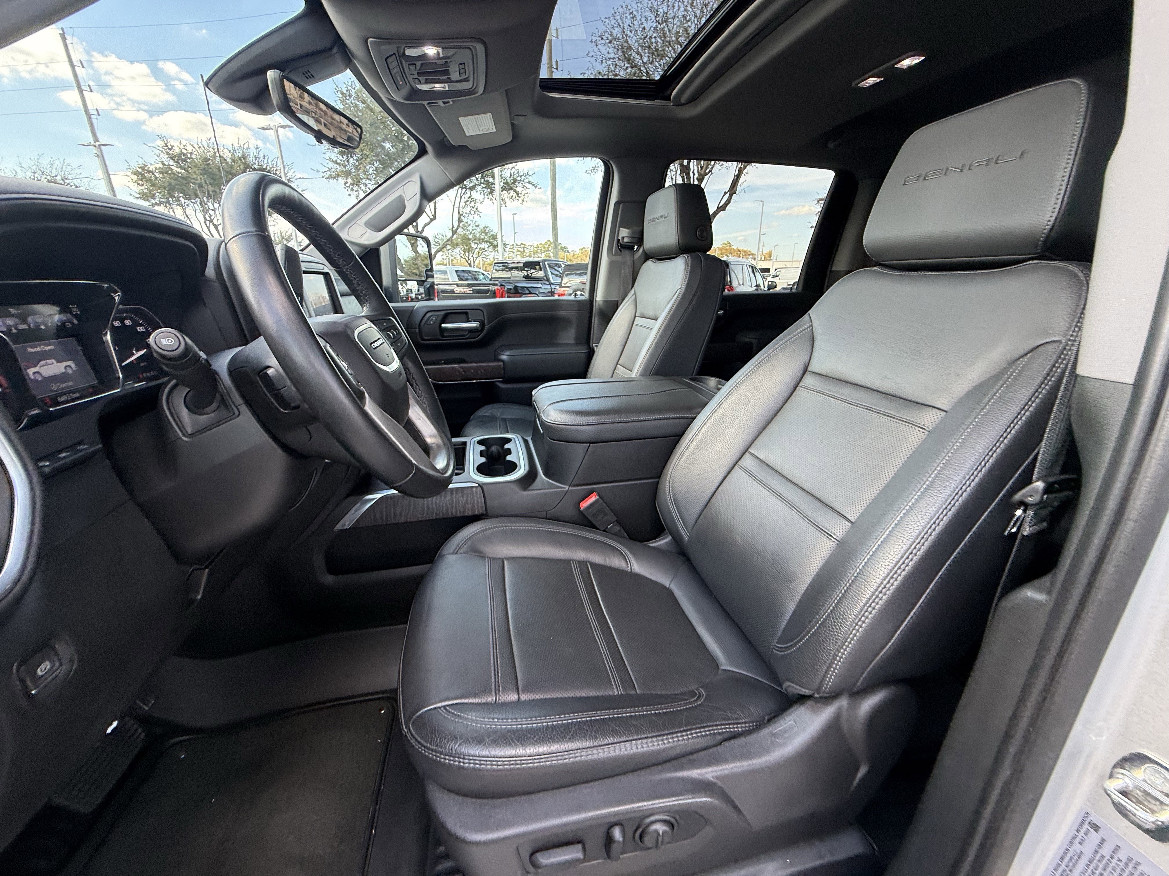 Used 2023 GMC Sierra 2500 Denali w/ Denali Ultimate Package image 27