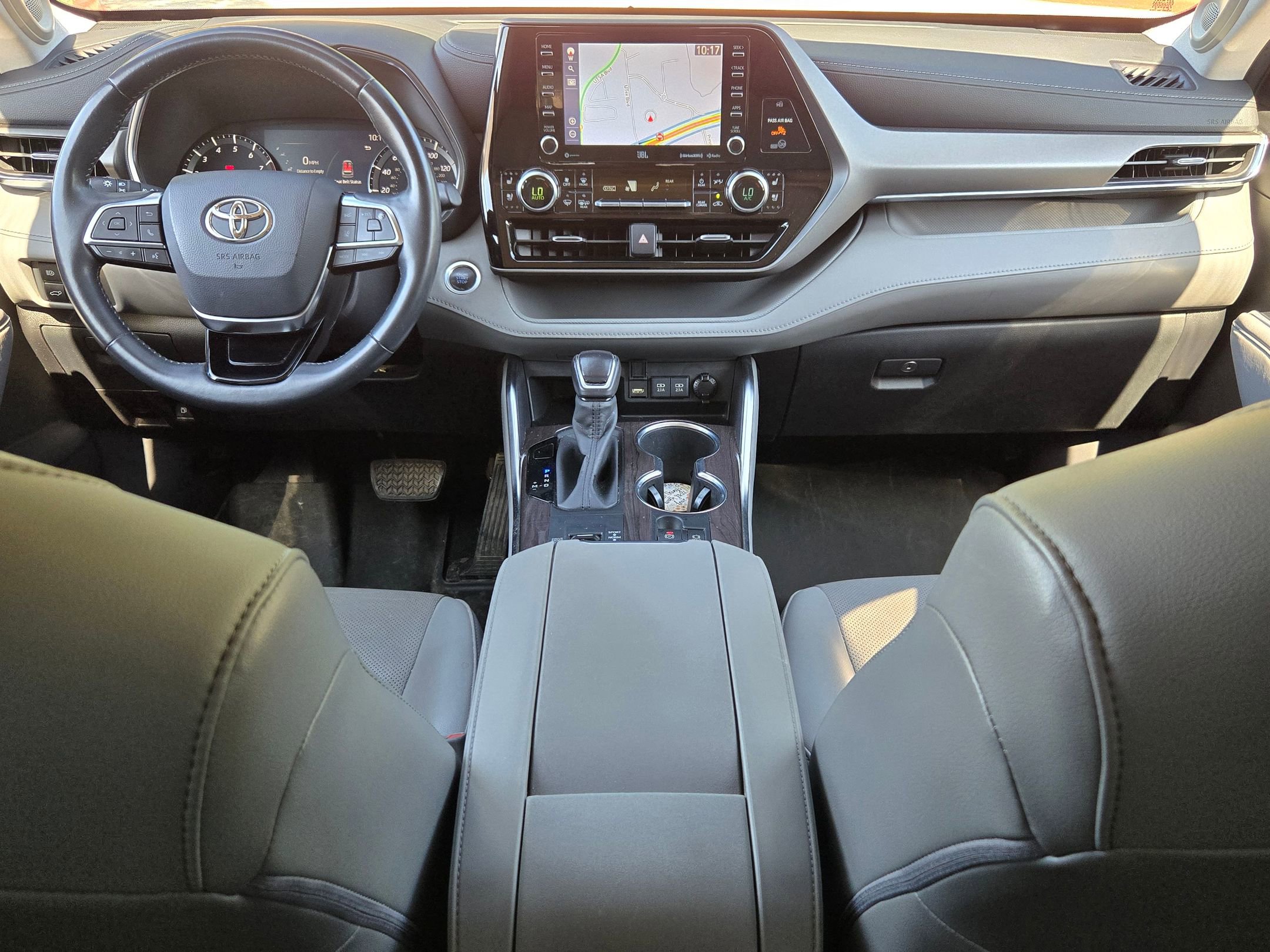 Used 2020 Toyota Highlander Limited FWD image 16