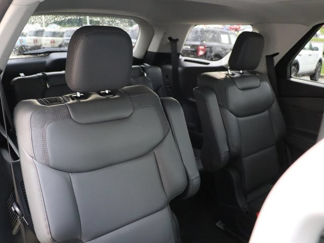 New 2026 Ford Explorer Active w/ Active Comfort Package AWD/4WD image 14