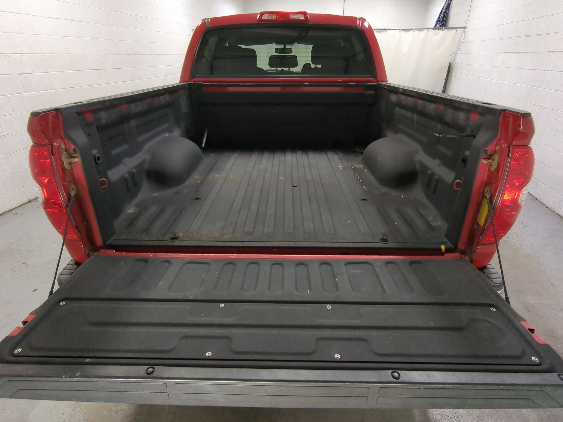 Used 2017 Toyota Tundra SR5 w/ TRD Off Road Package image 21