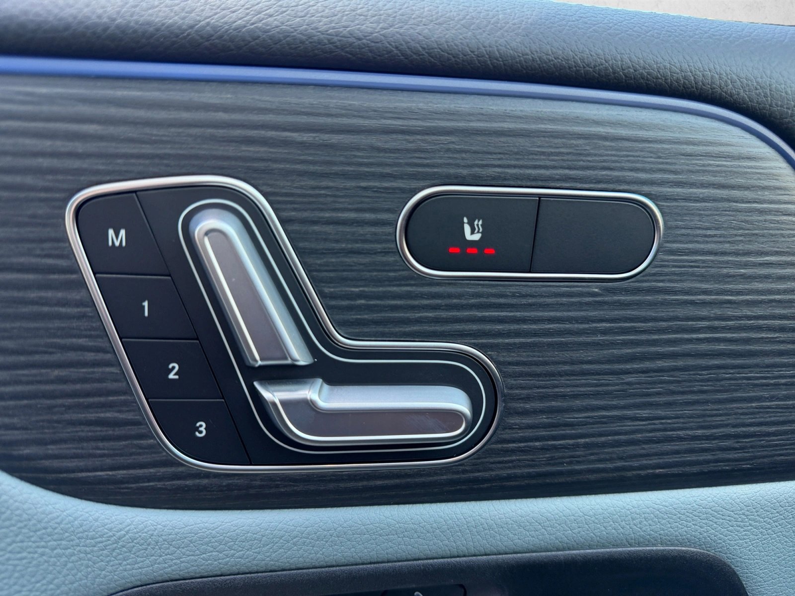 New 2026 Mercedes-Benz GLB 250 4MATIC image 10