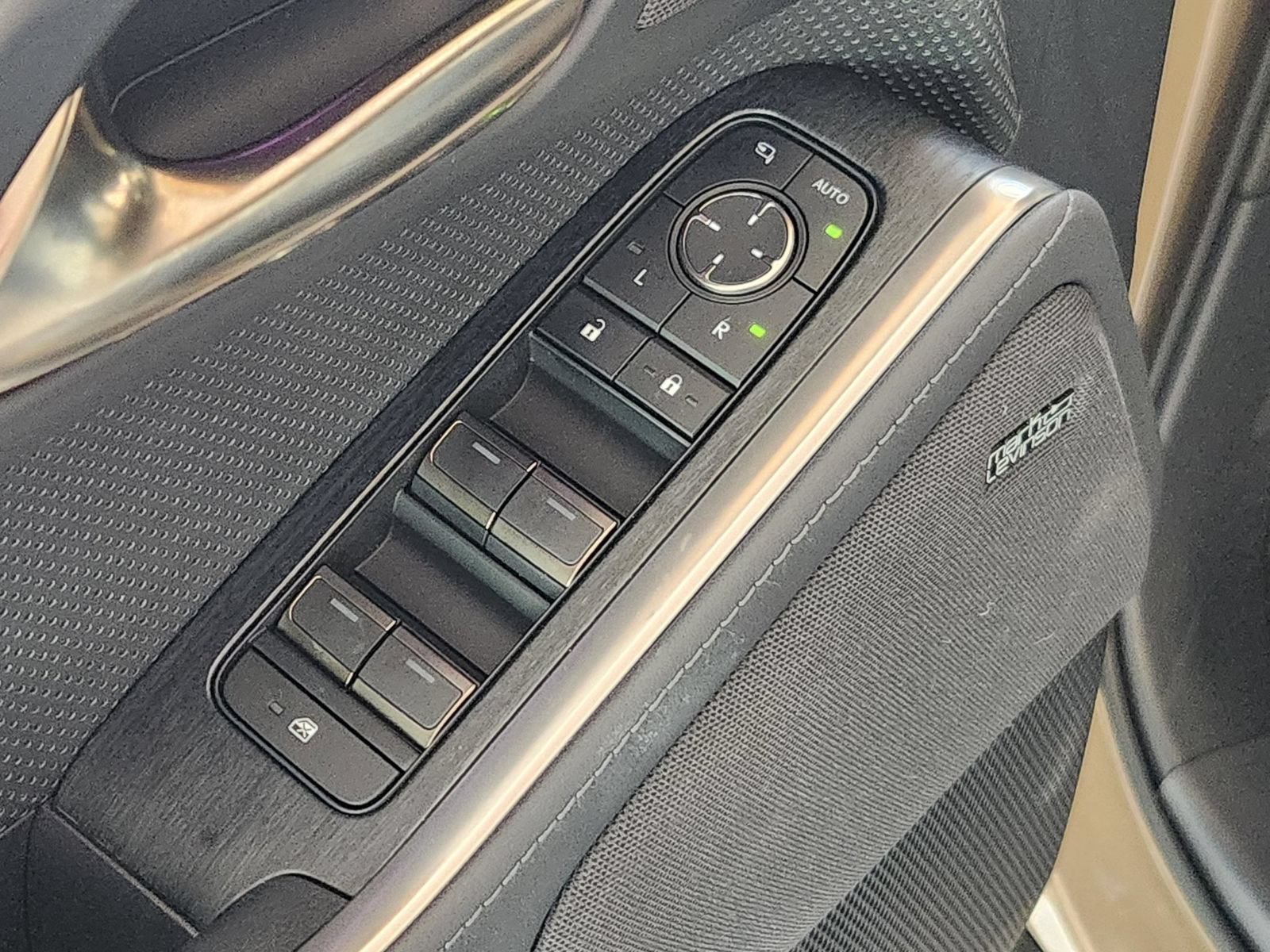 Used 2025 Lexus GX 550 AWD/4WD image 22