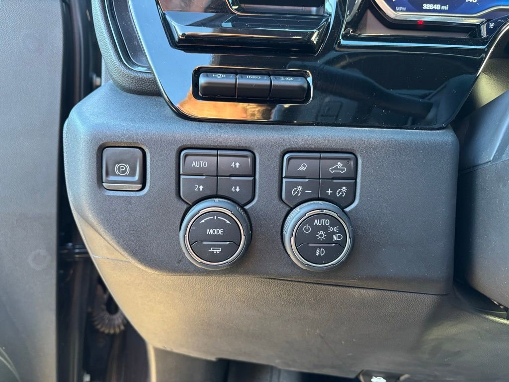 Used 2022 Chevrolet Silverado 1500 ZR2 w/ Technology Package image 14