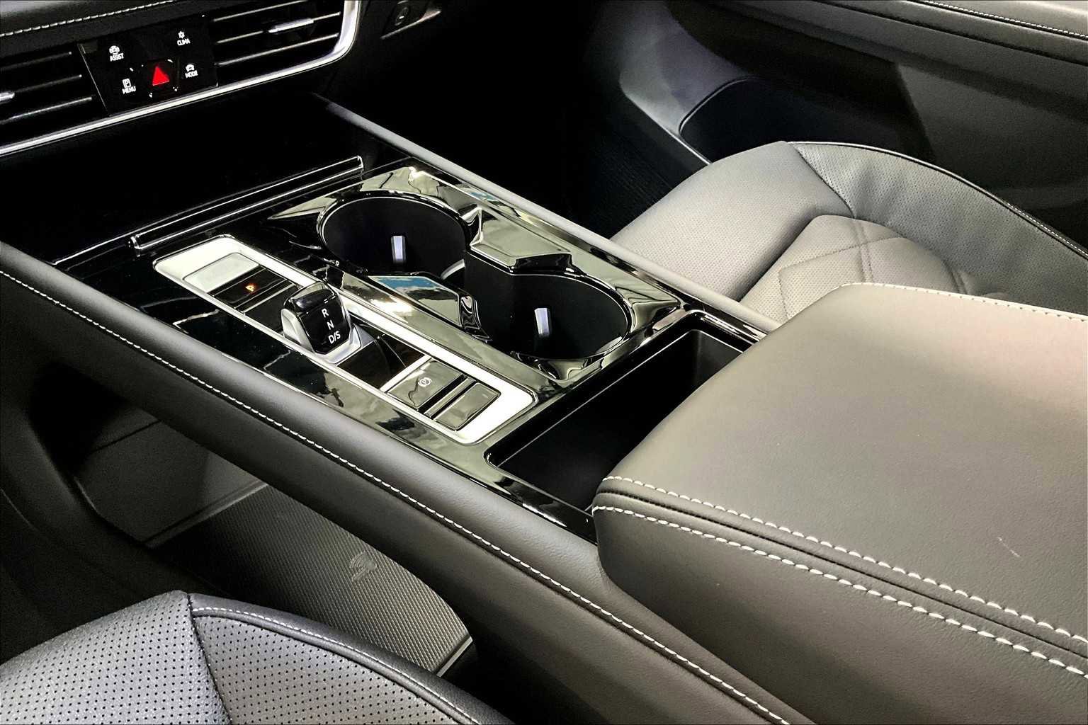 New 2025 Volkswagen Atlas SE image 10