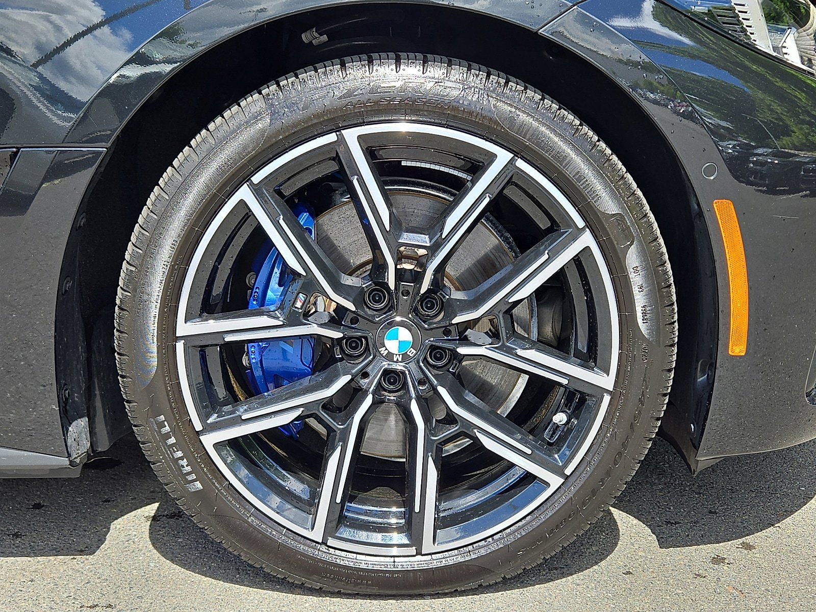 Used 2025 BMW i4 xDrive40i w/ M Sport Package AWD/4WD image 8