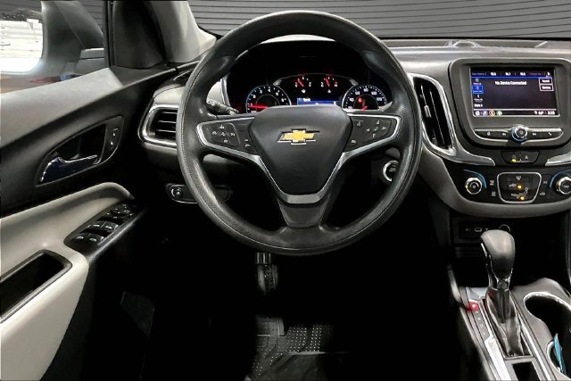 Used 2022 Chevrolet Equinox LS w/ LS Convenience Package FWD image 8