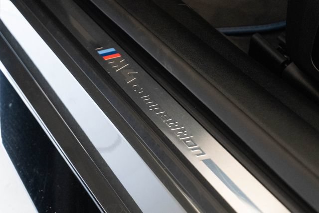 Used 2022 BMW M4 xDrive Competition AWD/4WD image 5