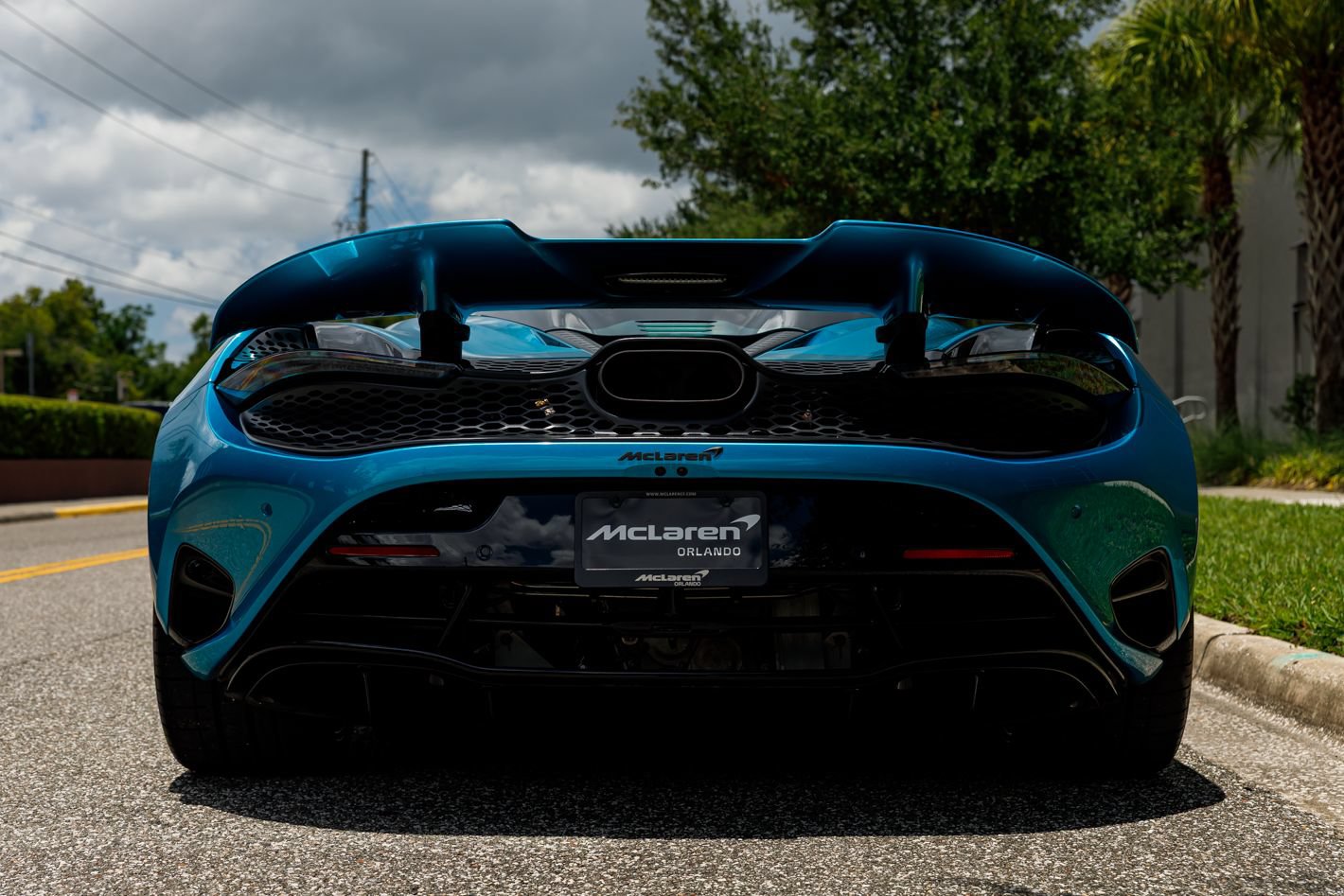 Used 2025 McLaren 750S RWD image 21
