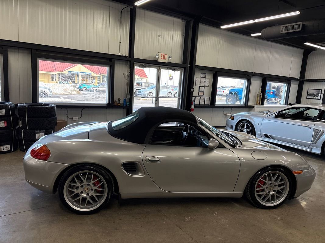 Used 2000 Porsche Boxster S image 18