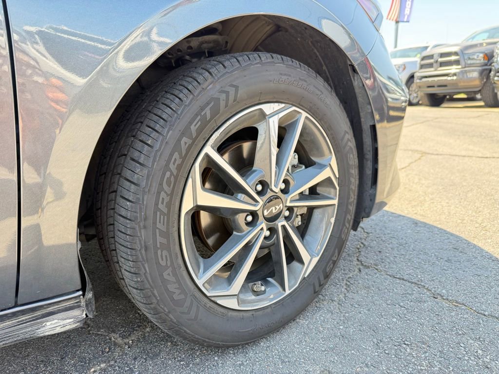 Used 2024 Kia Forte LXS w/ LXS Technology Package FWD image 29