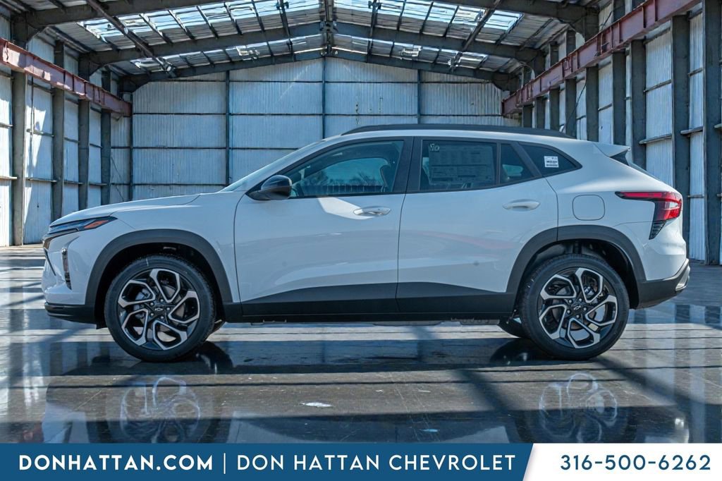 New 2026 Chevrolet Trax RS w/ Driver Confidence Package image 2