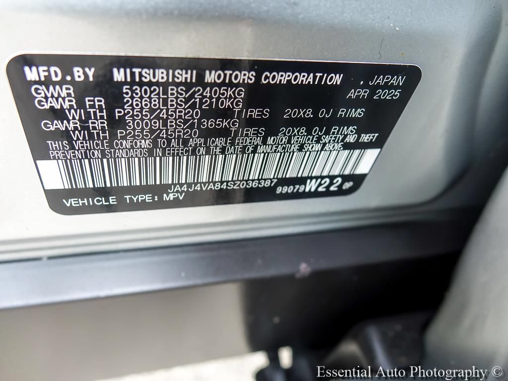 Used 2025 Mitsubishi Outlander SE AWD/4WD image 29