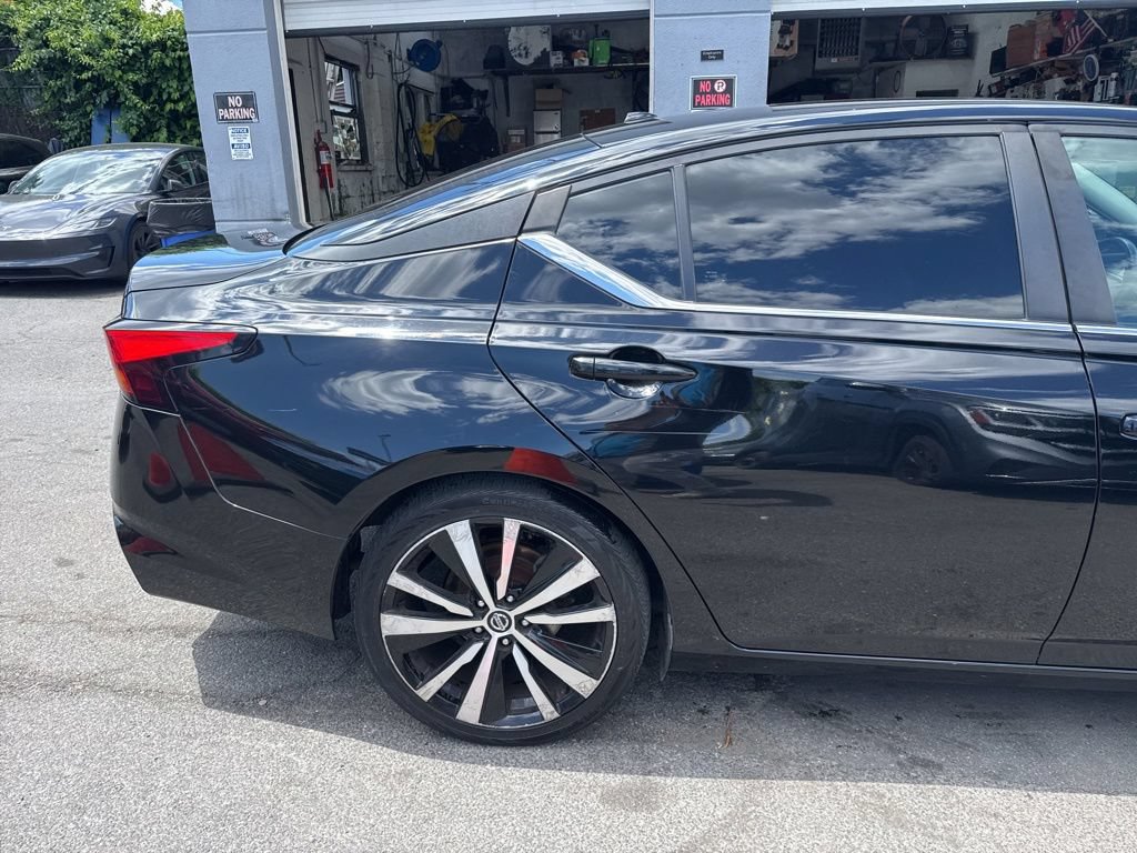 Used 2020 Nissan Altima 2.5 SR FWD image 10