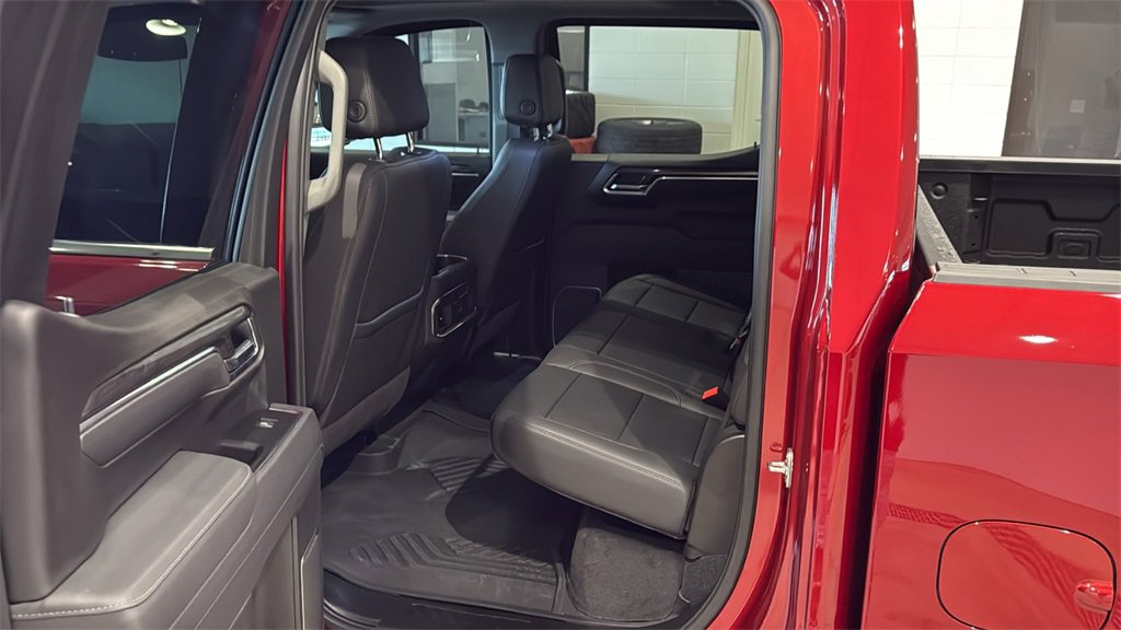 Used 2025 Chevrolet Silverado 1500 LTZ w/ LTZ Premium Package image 18