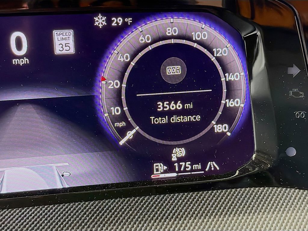 Used 2025 Volkswagen GTI SE image 31