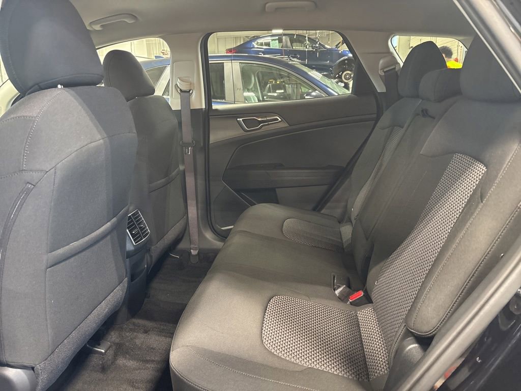 Certified 2024 Kia Sportage LX image 24