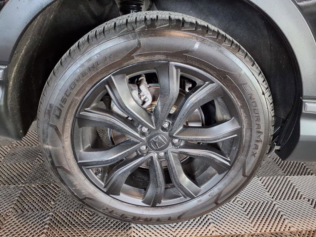Used 2022 Honda CR-V Touring image 9