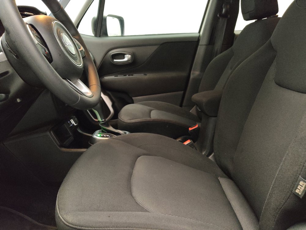Used 2020 Jeep Renegade Sport FWD image 17