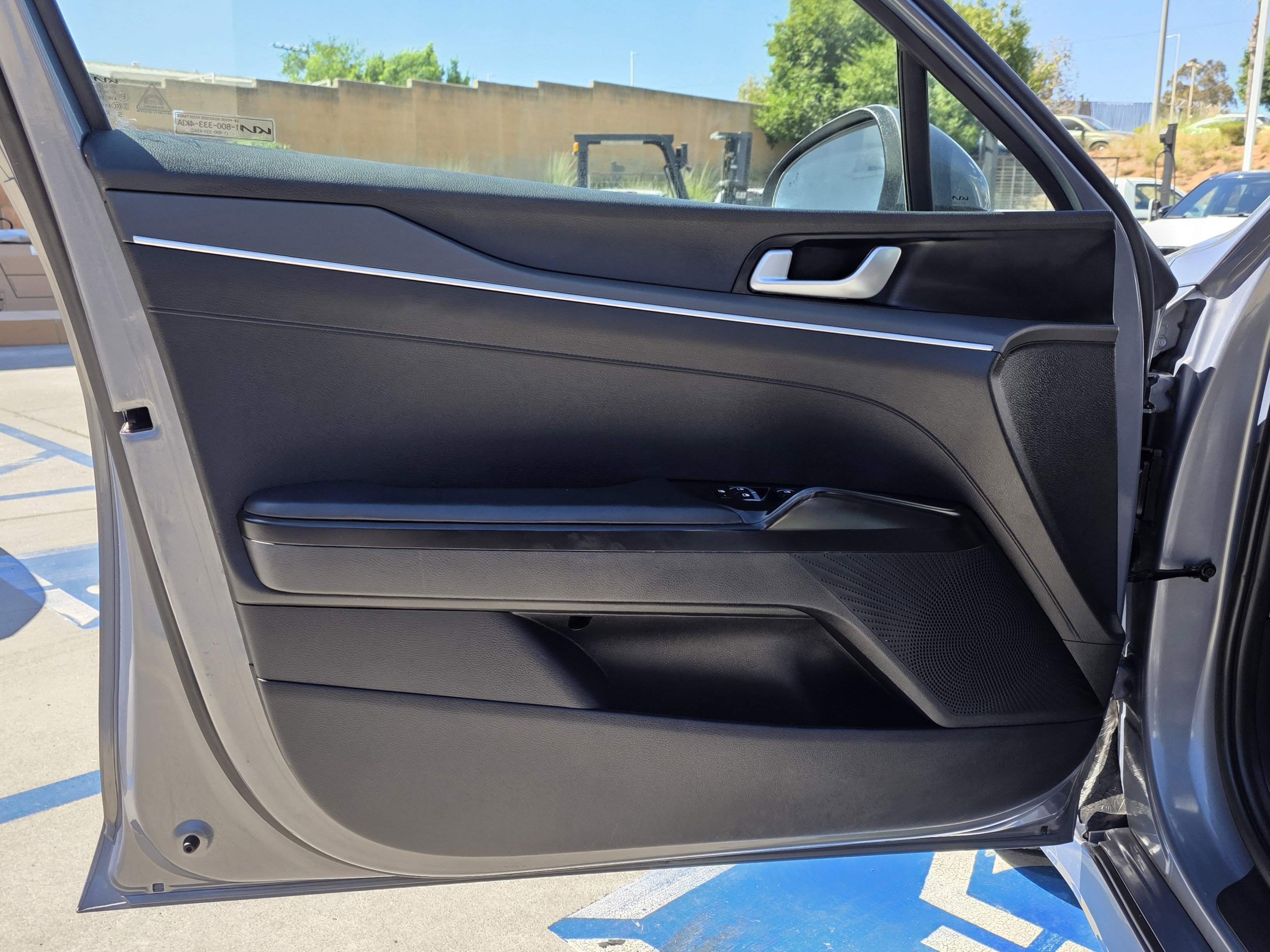 Used 2022 Kia K5 LXS FWD image 11