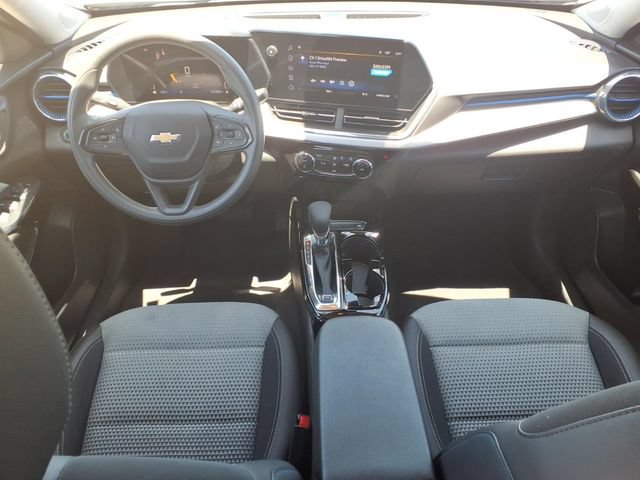 Used 2026 Chevrolet Trax LT FWD image 13