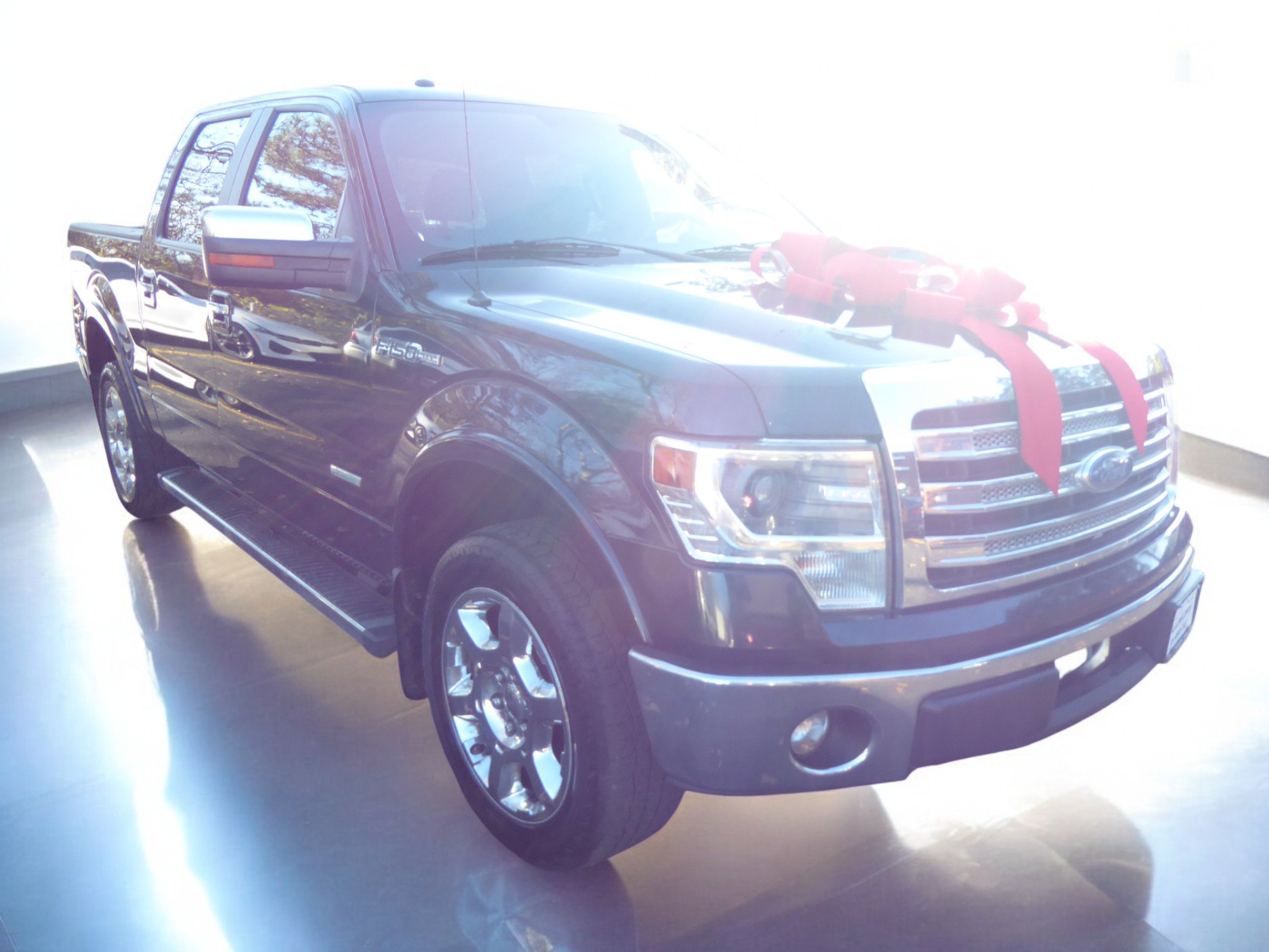 Used 2013 Ford F150 Lariat w/ Luxury Equipment Group image 3