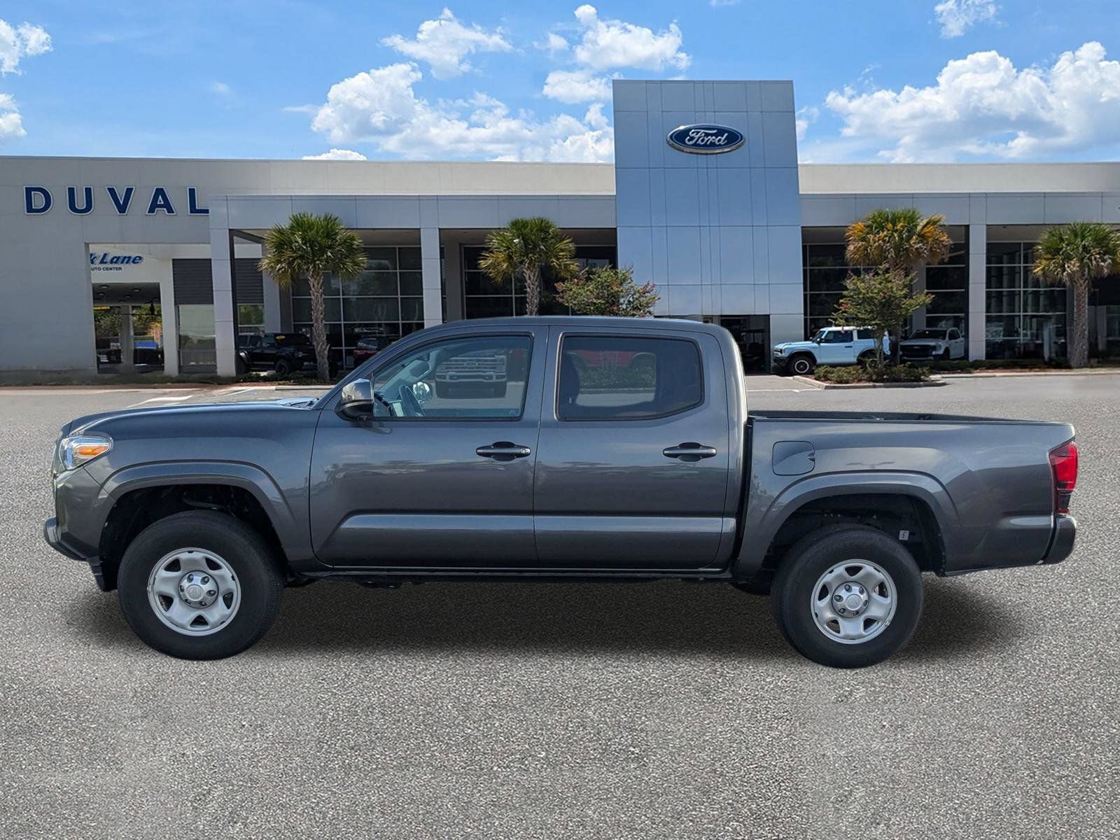 Used 2022 Toyota Tacoma SR AWD/4WD image 7