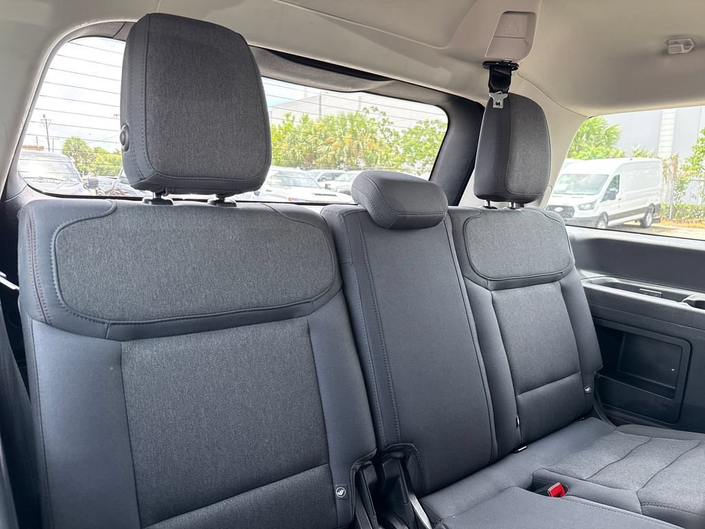 Used 2025 Ford Expedition Active RWD image 31