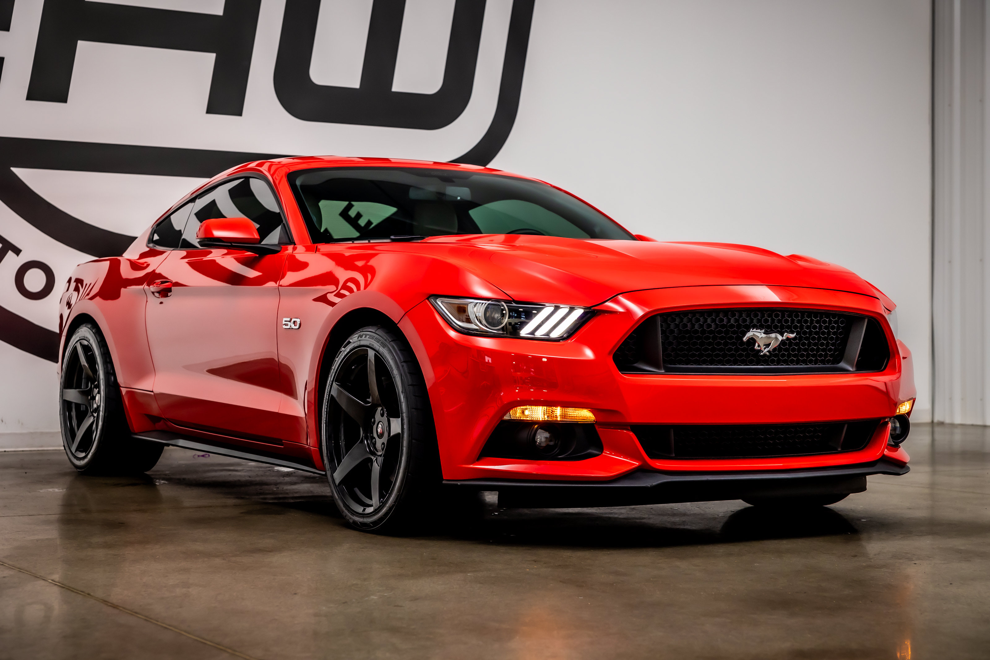 Used 2017 Ford Mustang GT Premium RWD image 27