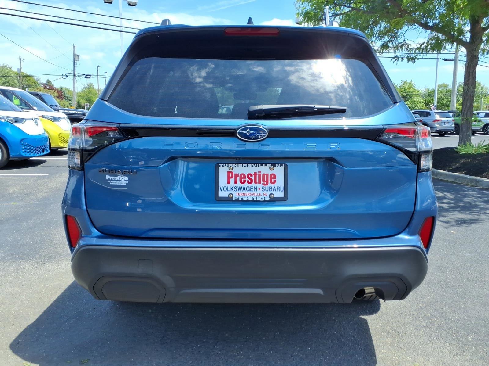 Certified 2025 Subaru Forester Premium AWD/4WD image 3