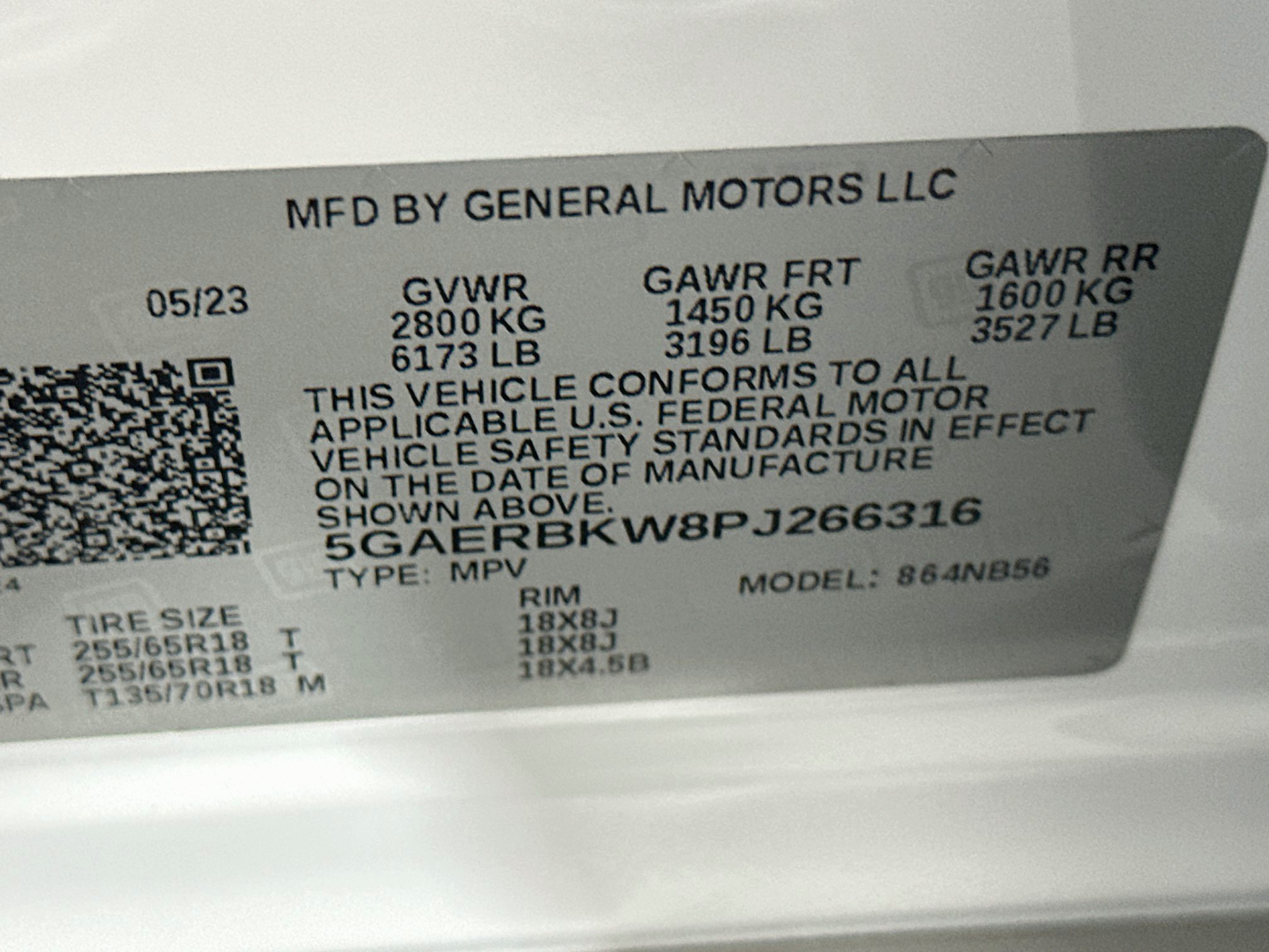 Used 2023 Buick Enclave Essence FWD image 12