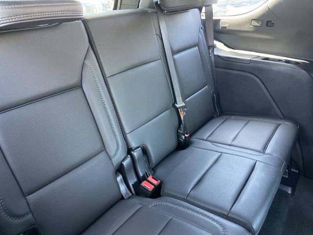 Used 2025 GMC Yukon Denali AWD/4WD image 22