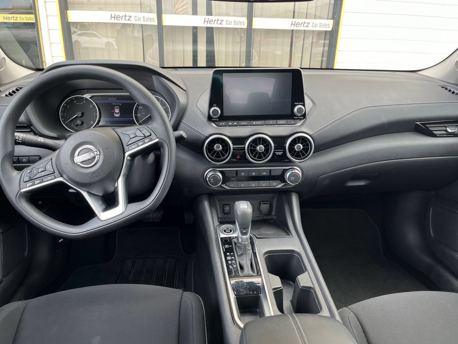 Used 2025 Nissan Sentra SV FWD image 30