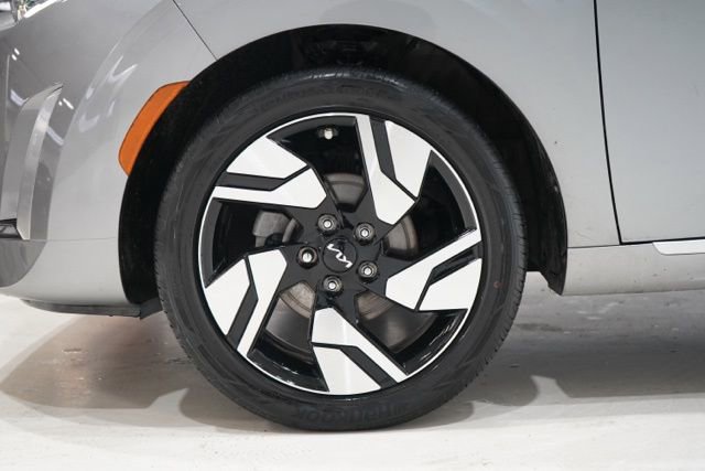 Used 2024 Kia Soul GT-Line w/ Option Group 020 FWD image 13