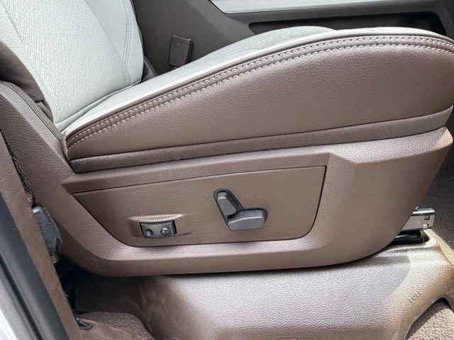 New 2026 RAM 2500 Laramie AWD/4WD image 32