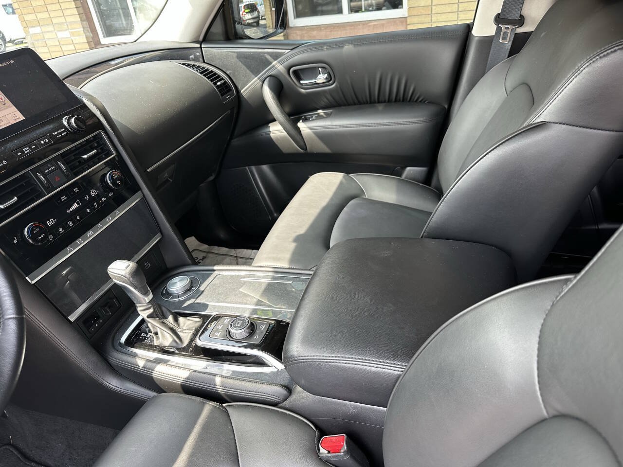 Used 2024 Nissan Armada SV AWD/4WD image 14