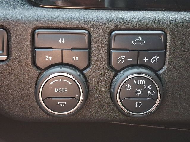 Used 2025 Chevrolet Silverado 2500 LT w/ Convenience Package image 24