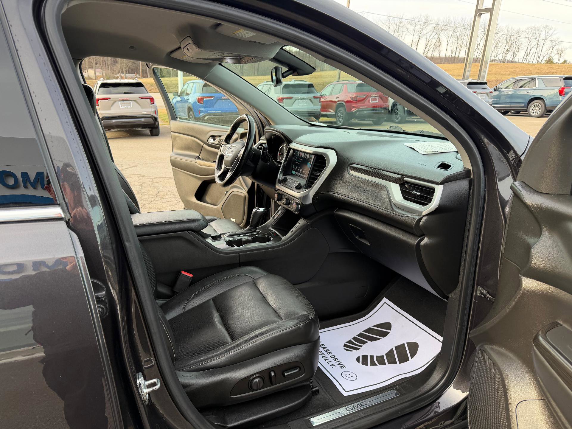 Used 2018 GMC Acadia SLT w/ LPO, Cargo Package image 27